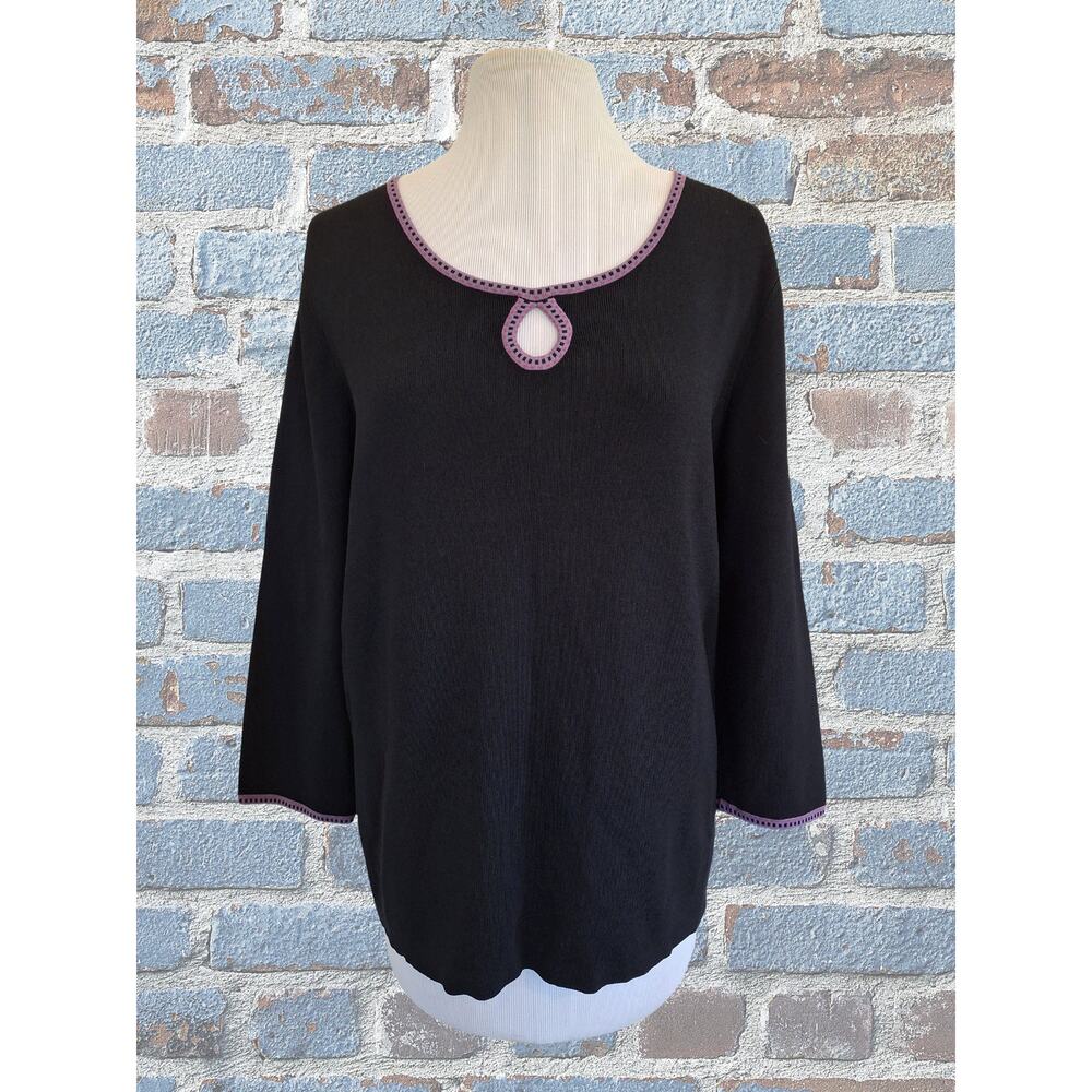 Karen Scott Stretchy Black top with Lavender Trim Size XL